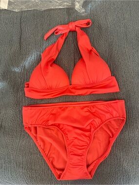 VENUS Coral Halter Bikini Set. Size 4 Bottom, 32/34/36A Top